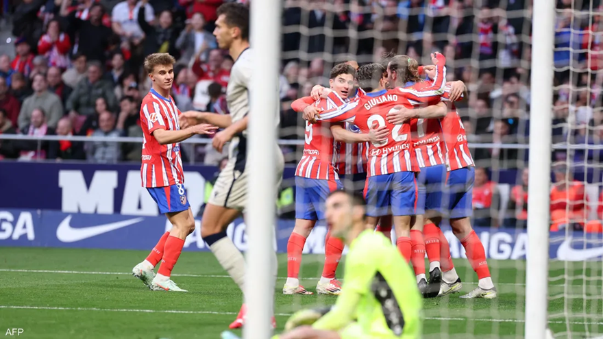 ? أتلتيكو مدريد يواصل التألق! اكتشف كيف انتزع صدارة الليغا في الجولة 19! ⚽?