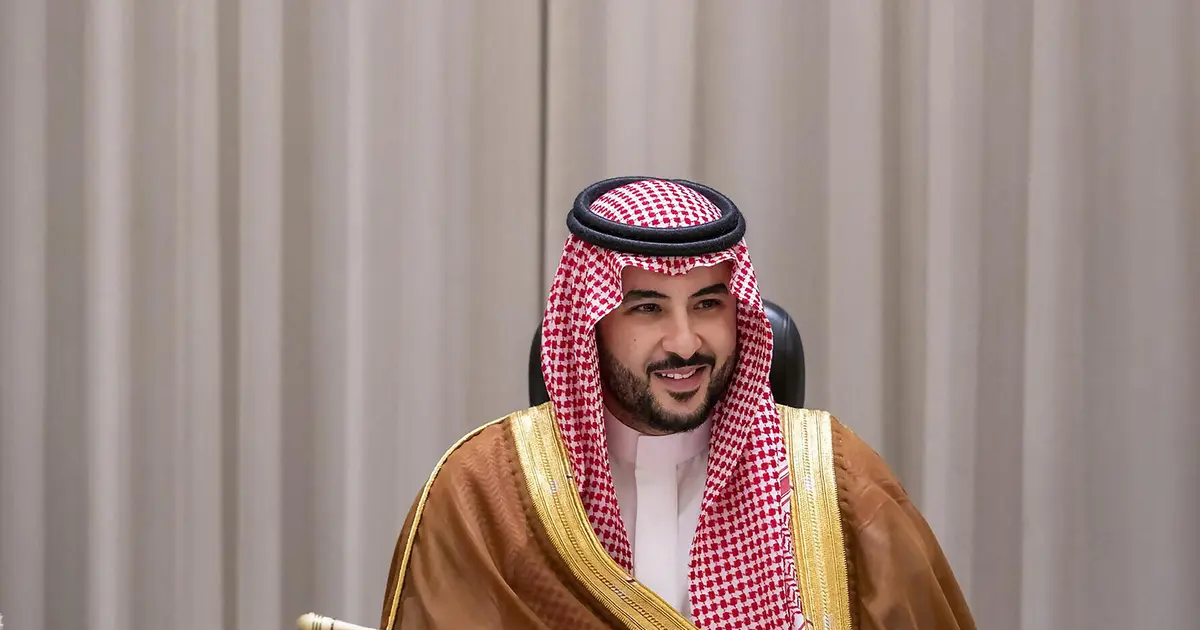 وزير الدفاع السعودي يصل  طهران 