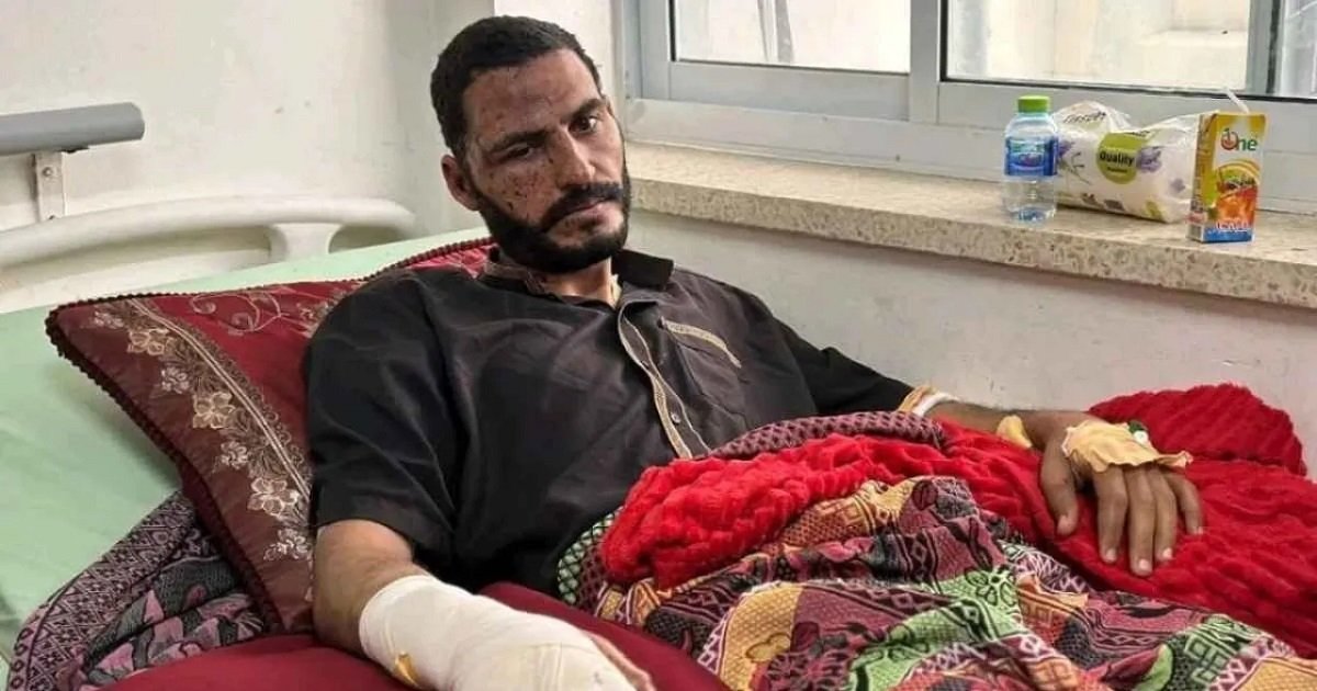 استشهاد الصحفي حسن اصليح بقصف لمستشفى ناصر 