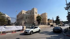 مدارس الفرقان تعلن  عودتها للدوام الدراسي الاثنين المقبل