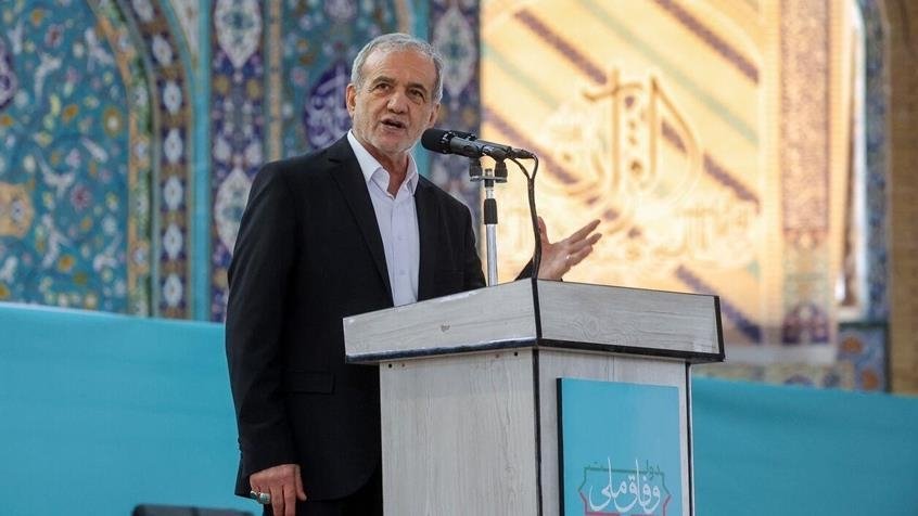 إيران تتوعد برد "أقوى وأشد" إذا استمر العدوان الإسرائيلي