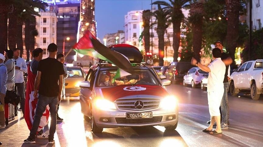 بدء عبور "قافلة الصمود" لفك الحصار عن غزة  من تونس إلى ليبيا