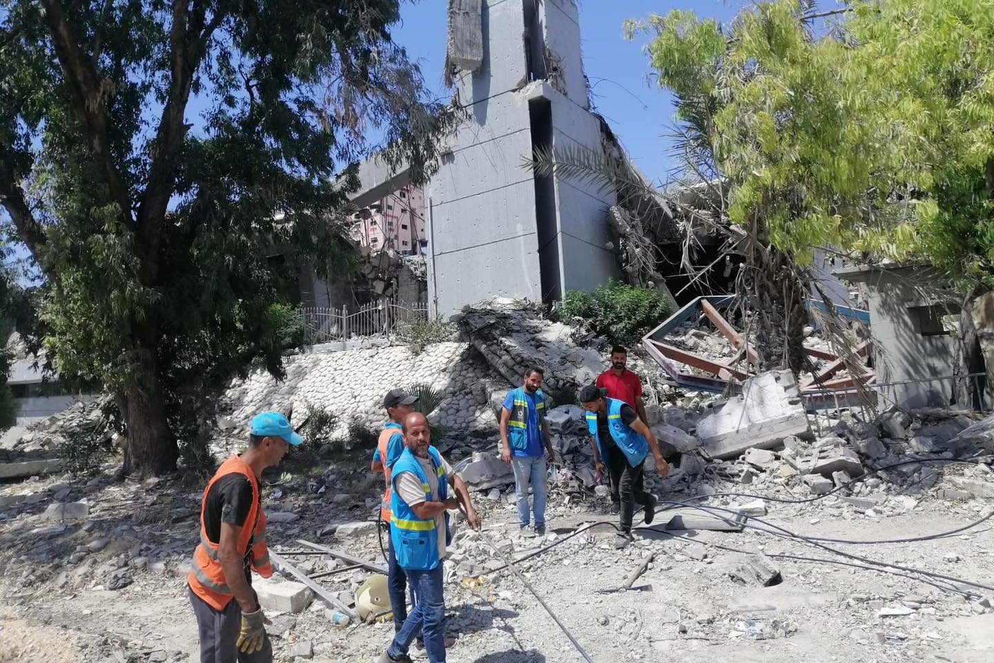 عودة خدمات الاتصالات الثابتة والانترنت في قطاع غزة