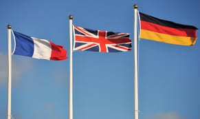 وزراء 3 دول اوروبية: إسرائيل ملزمة بالسماح بمرور المساعدات إلى غزة 