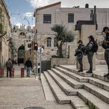 الاحتلال ينصب حواجز وبوابات إلكترونية في سلوان