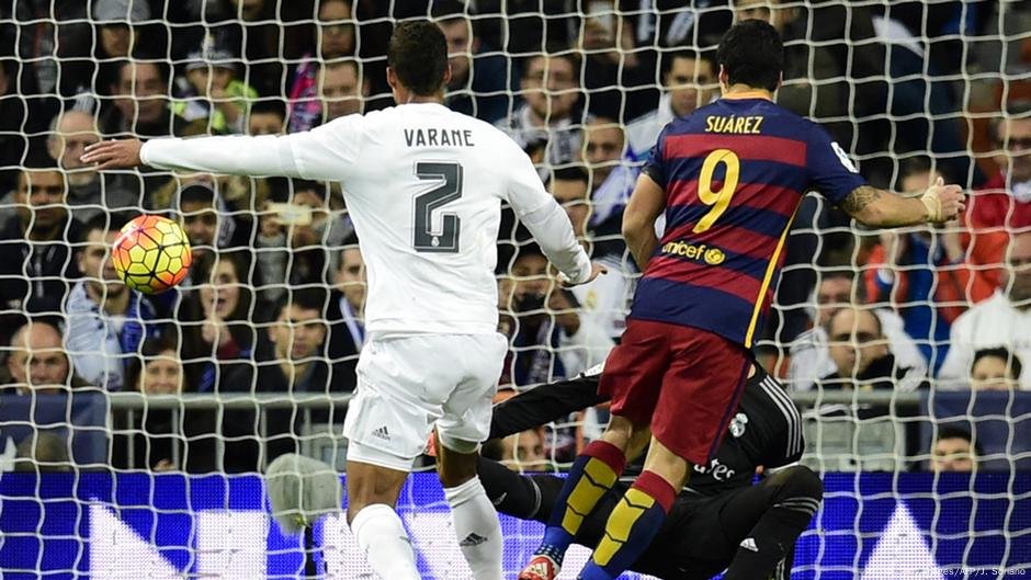 كلاسيكو ناري بين برشلونة  وريال مدريد  غدا السبت 