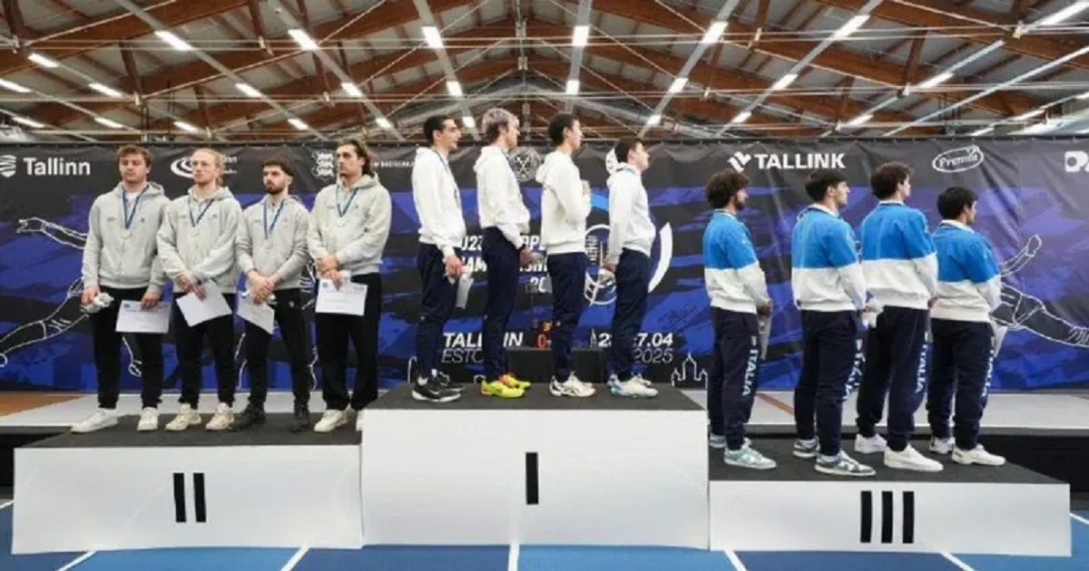 منتخب سويسرا "يدير ظهره لنظيره الإسرائيلي" على منصة تتويج