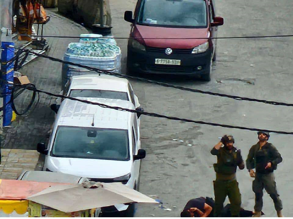 إصابة الشاب محمد الكسبة برصاص الاحتلال في قلنديا 