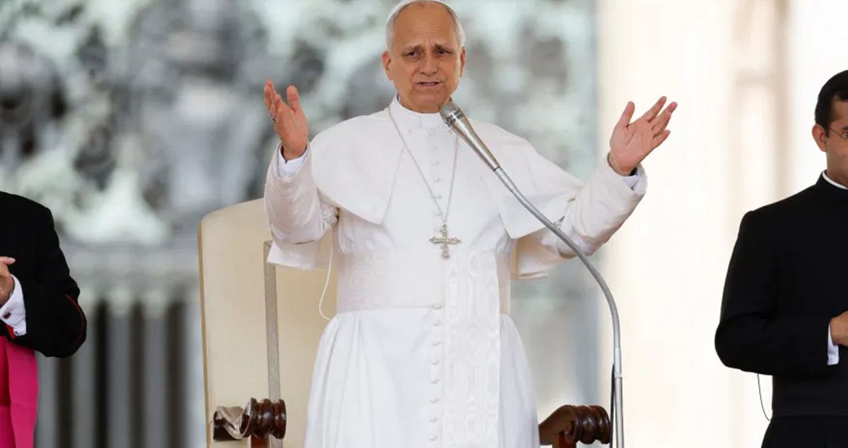 البابا يندد "بالعنف الفظيع" في حرب إيران ويحث على وقف إطلاق النار