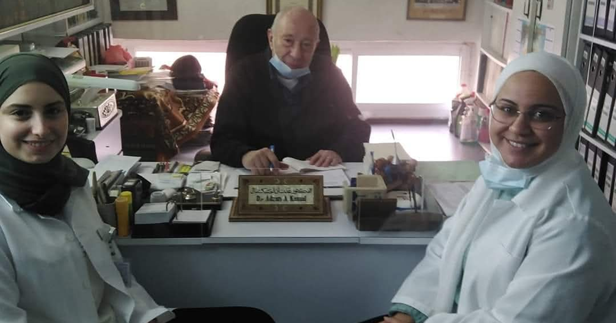 رموز مقدسية : د. عدنان كمال .. صمود ومثابرة في مكافحة الامراض الجلدية المزمنة  