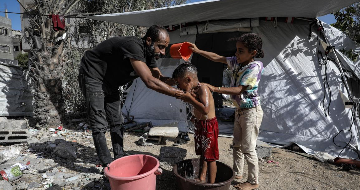 الأمراض والاوبئة تنتشر في قطاع غزة مع انعدام كل مستلزمات النظافة في غبار الحرب 