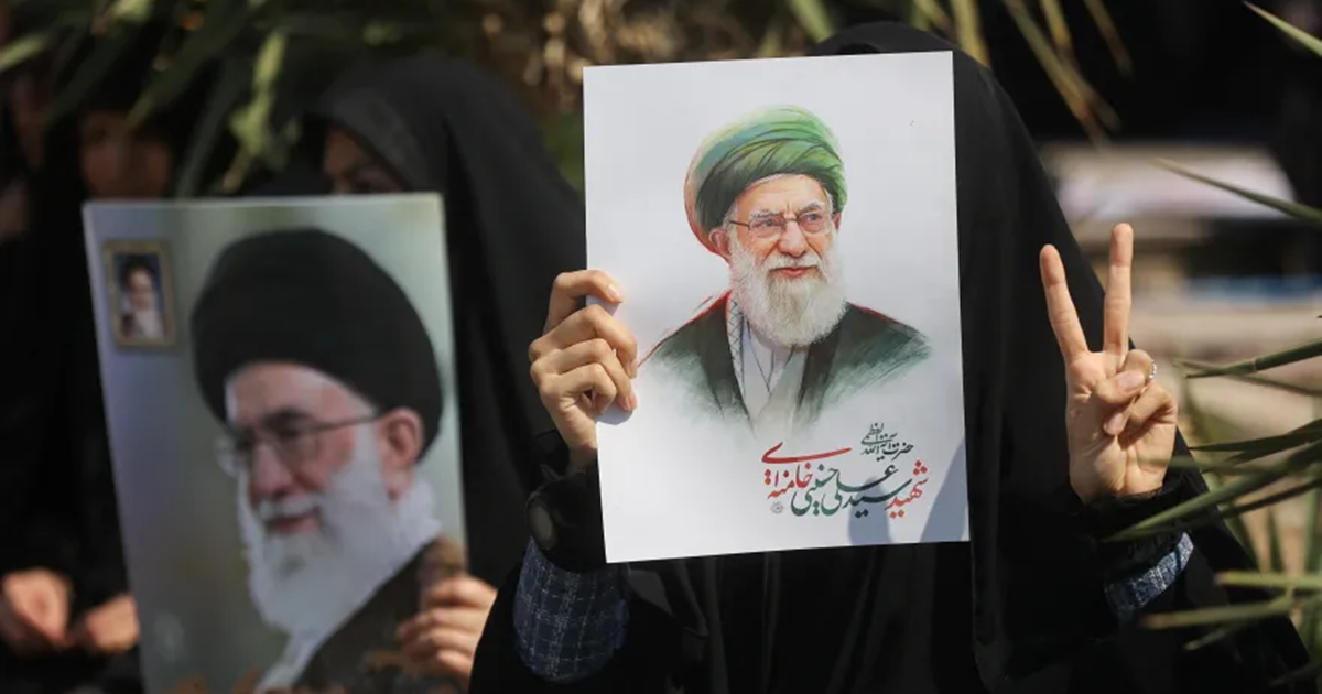 دعوات في إيران للإسراع في اختيار زعيم أعلى جديد