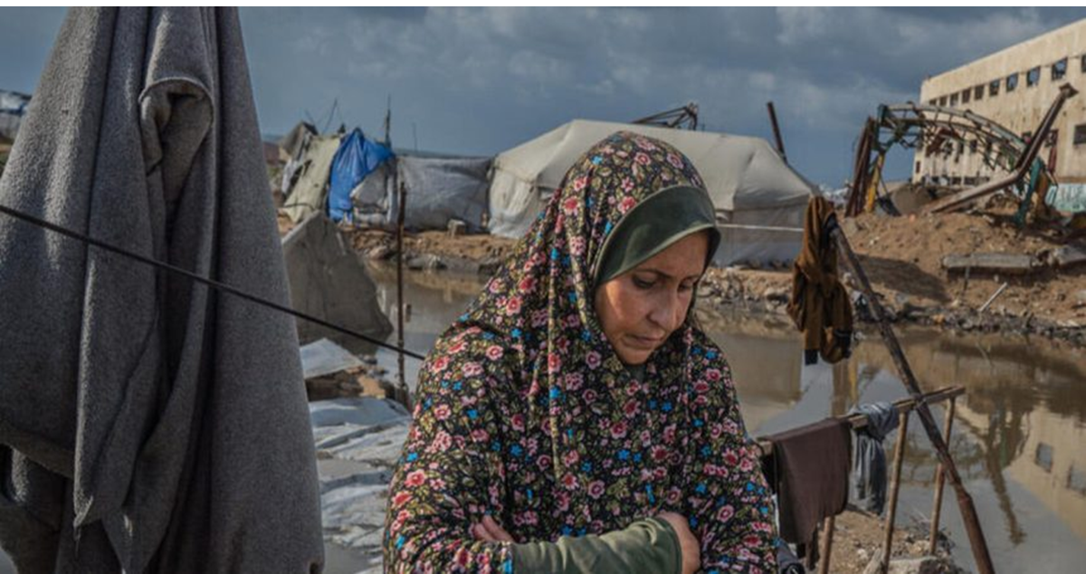 القيادات الفلسطينية حين تكون متفقة على مصالحها الخاصة، مختلفة في ما يريده الشعب ...