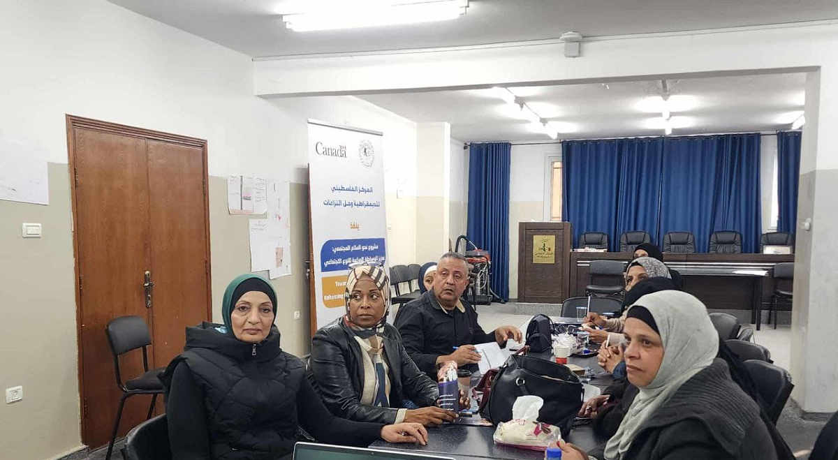 انتخاب لجنة الوساطة المجتمعية في مخيم بلاطة