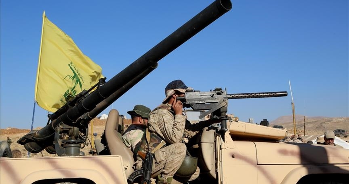 حزب الله  يستهدف بارجة عسكرية إسرائيلية ويصيبها بشكل مباشر