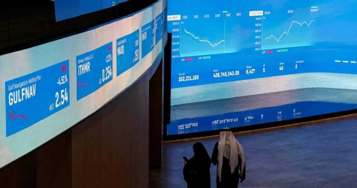 تباين أداء أسواق الخليج مع تزايد الضبابية حول مضيق هرمز