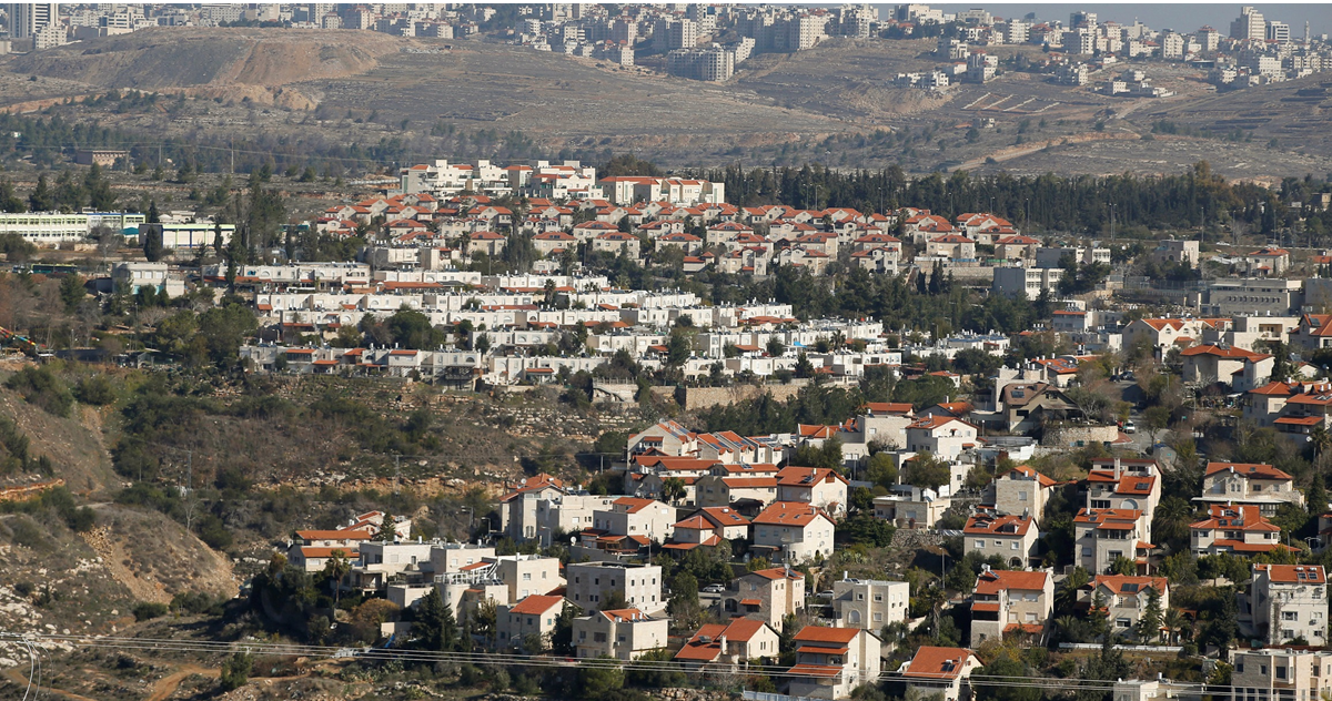 اسرائيل هيوم:  ميل إسرائيلي لتعزيز الاستيطان بالضفة.. أما المنطقة “ب” فتحصيل حاصل بإعلان الضم رسمياً