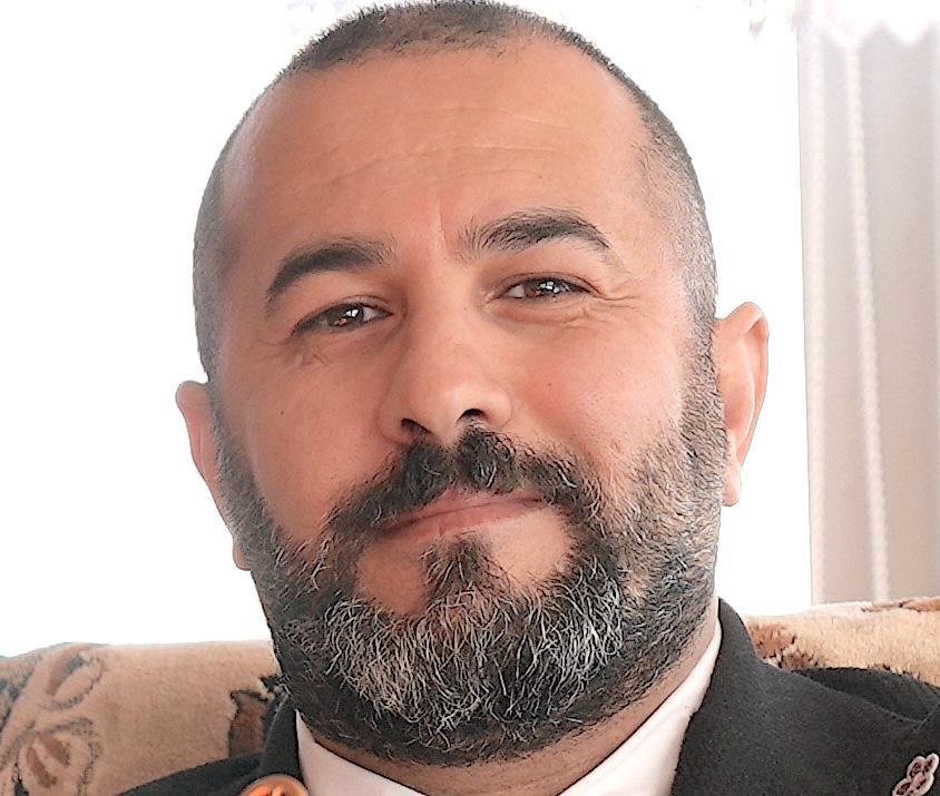 نحن في أمس الحاجة إلى عقل للإيجار !!