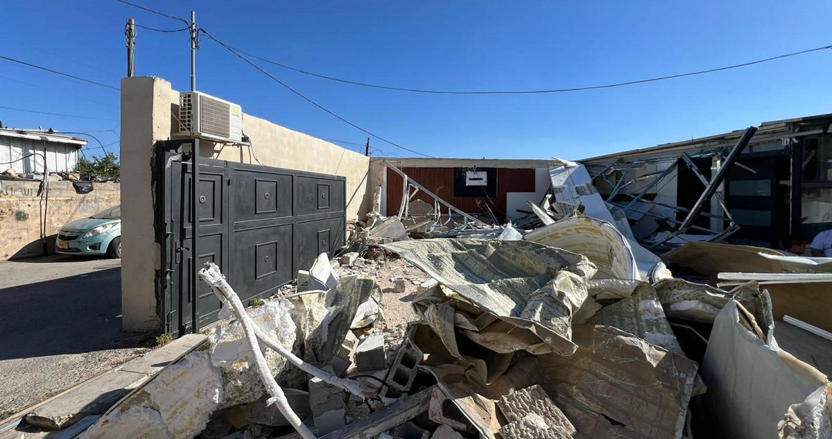 الاحتلال يهدم منزلا في بيت حنينا ويشرد ساكنيه