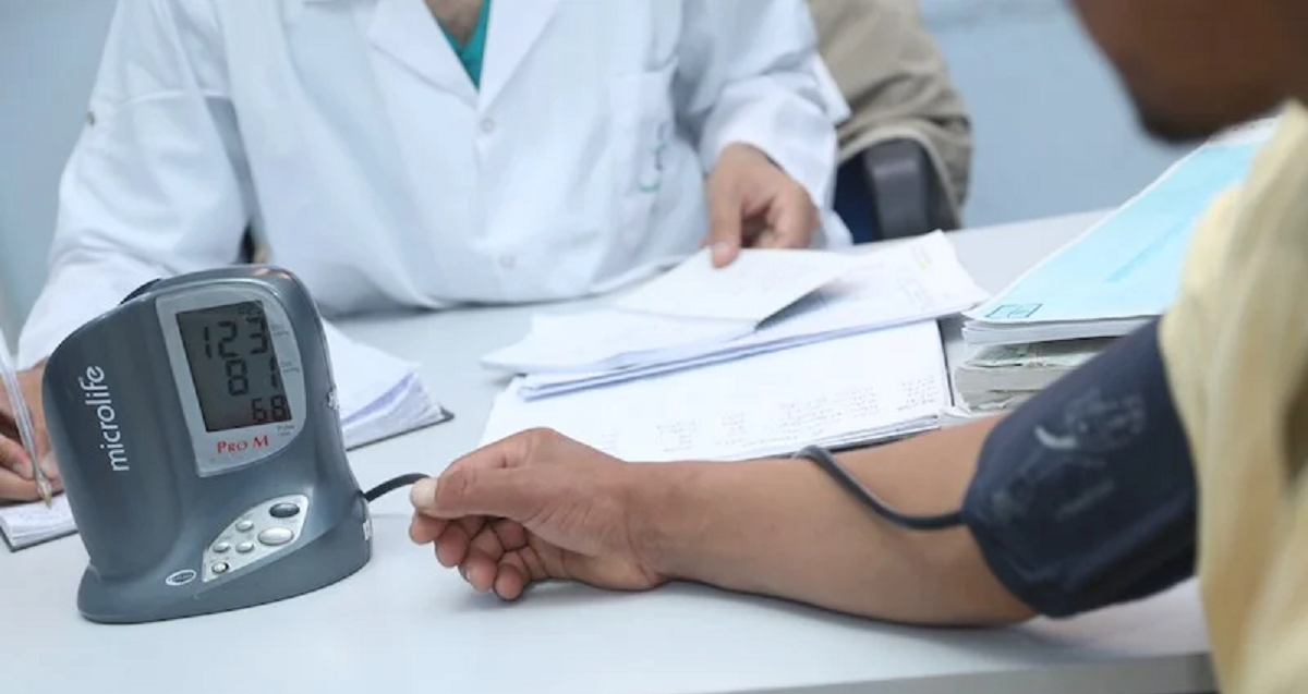 دراسة : الأطباء يتجاهلون "سببا شائعا" لارتفاع ضغط الدم