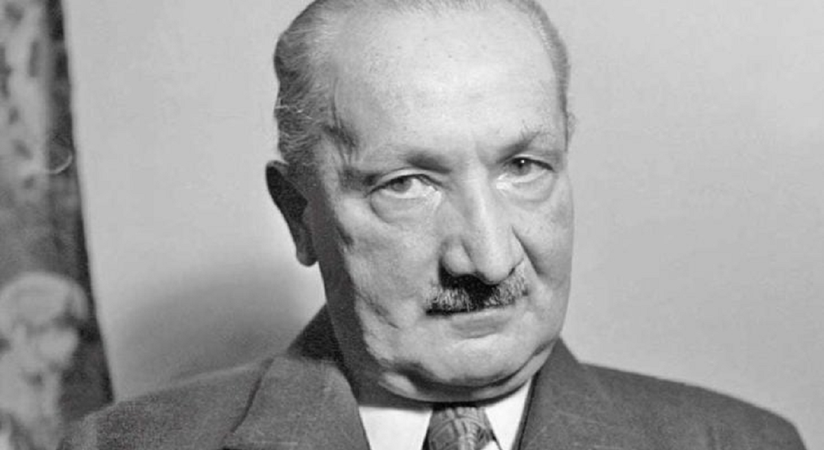 إخترت لكم : فلسفة مارتن هايدغر