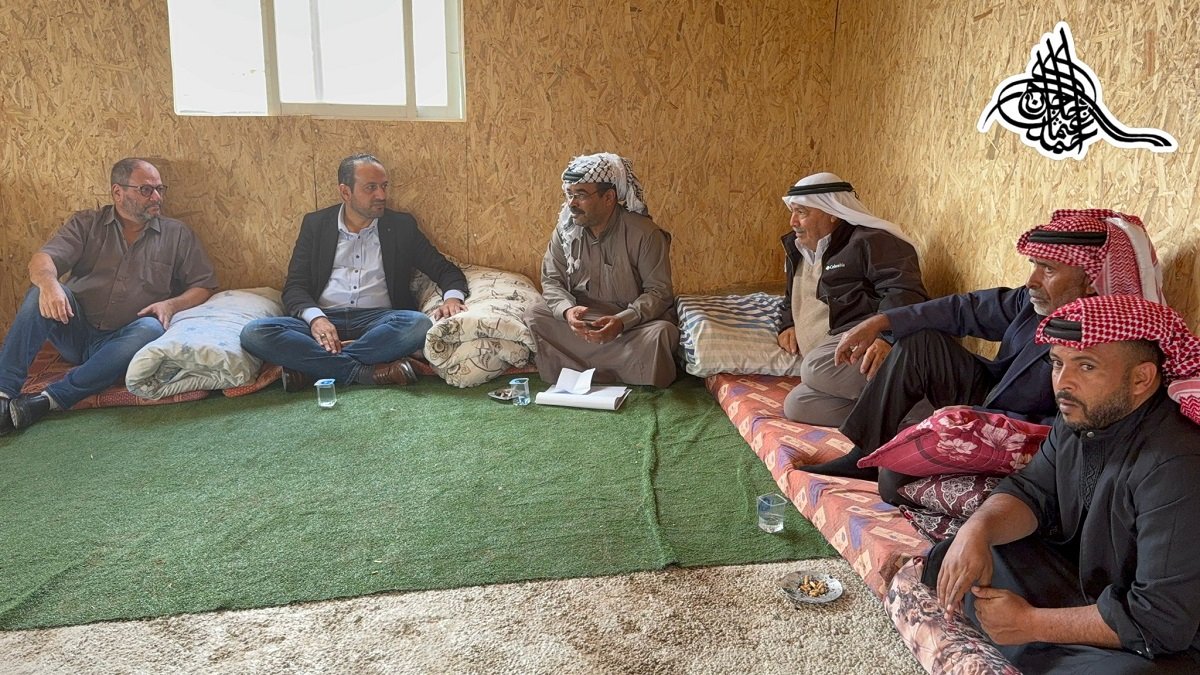 النائبان كسيف وبن سعيد يزوران تجمعات بادية القدس