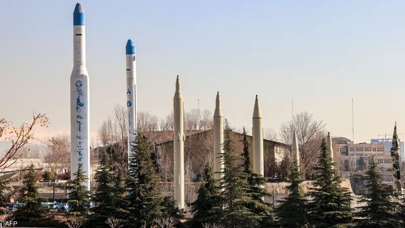 هيئة البث الإسرائيلية:   إيران تعيد تسليح نفسها وتدعم أذرعها في المنطقة