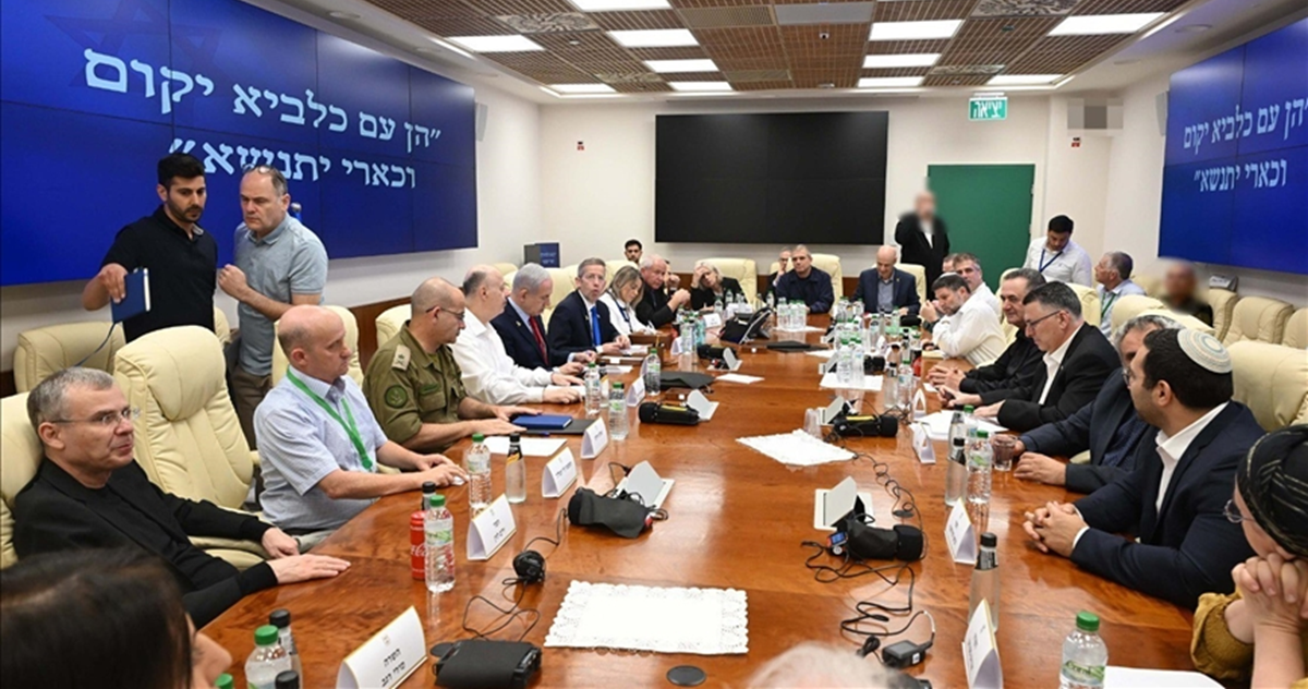 "الكابينت" ينعقد لفترة قصيرة ولم يناقش صفقة الأسرى لدى "حماس" 