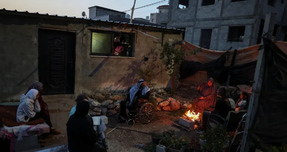 تقرير : في الضفة الغربية.. لاجئون يجدون أنفسهم في مرمى الصواريخ الإيرانية