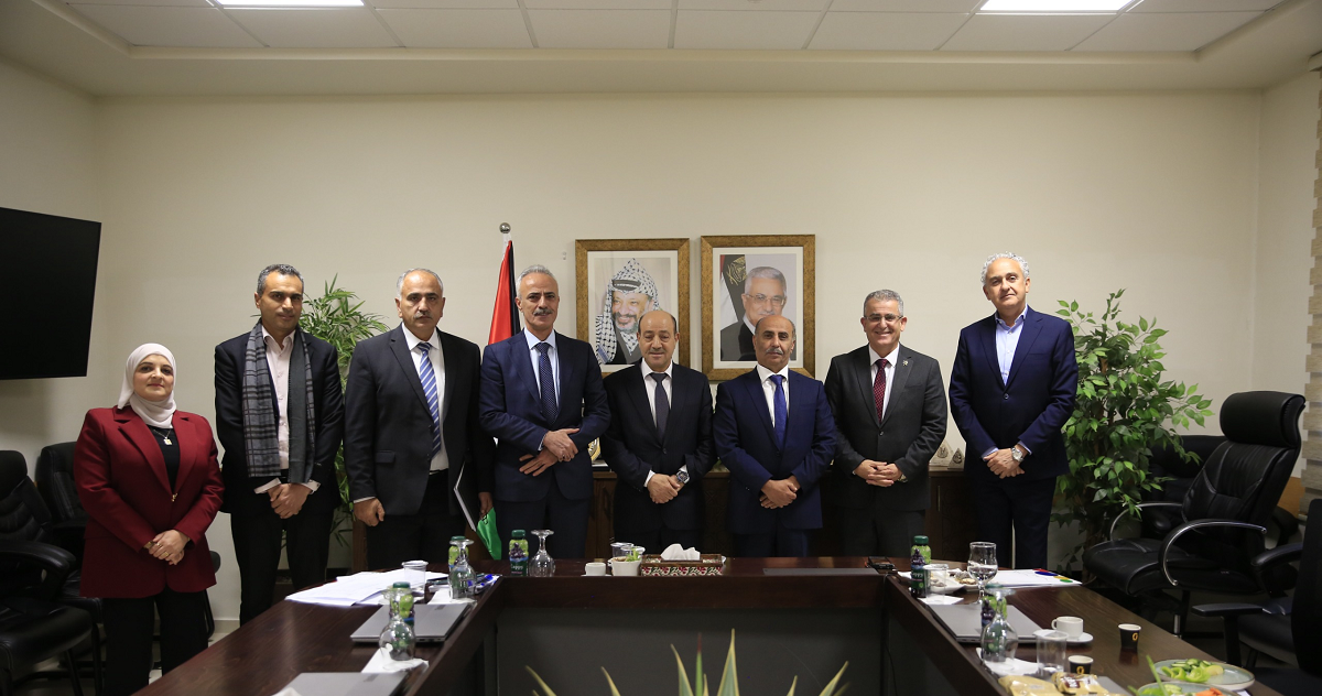 المدرسة الوطنية للإدارة تستكمل المرحلة الثانية من مقابلات مدربي برنامج إعداد القادة  