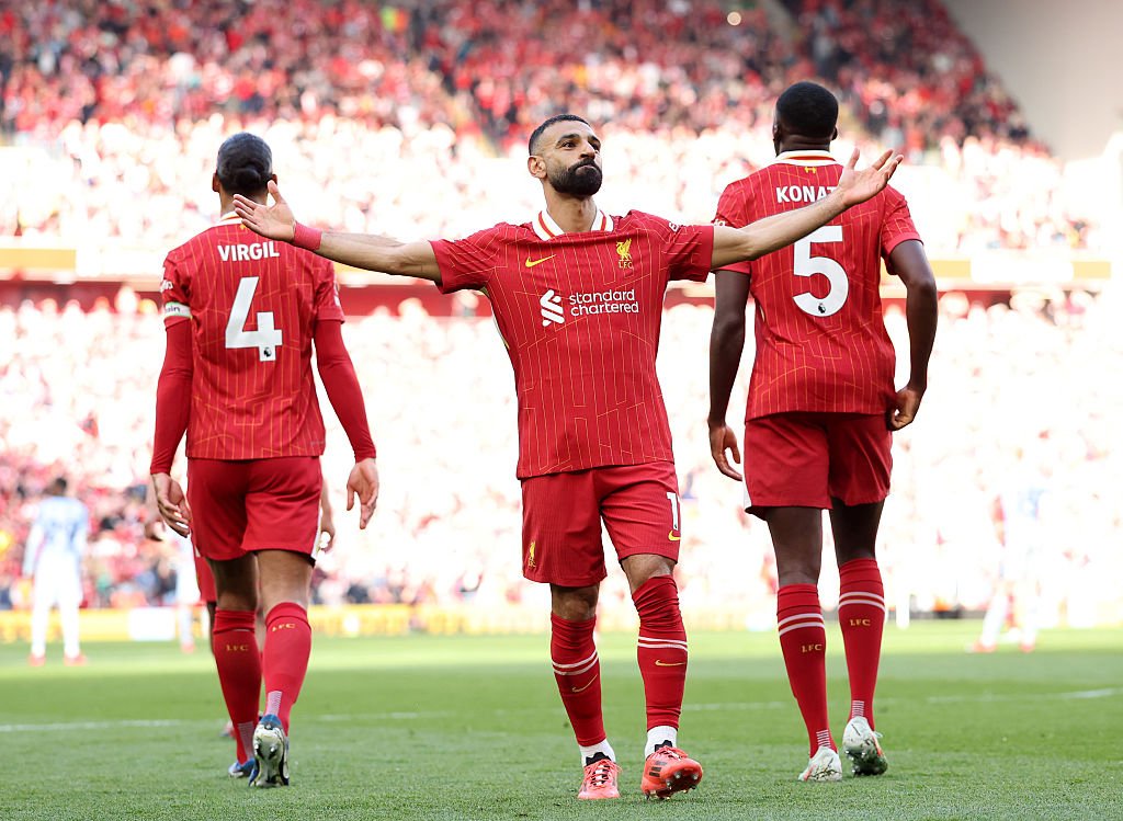 ليفربول يتوج بلقب بطل الدوري الإنجليزي للمرة الـ20