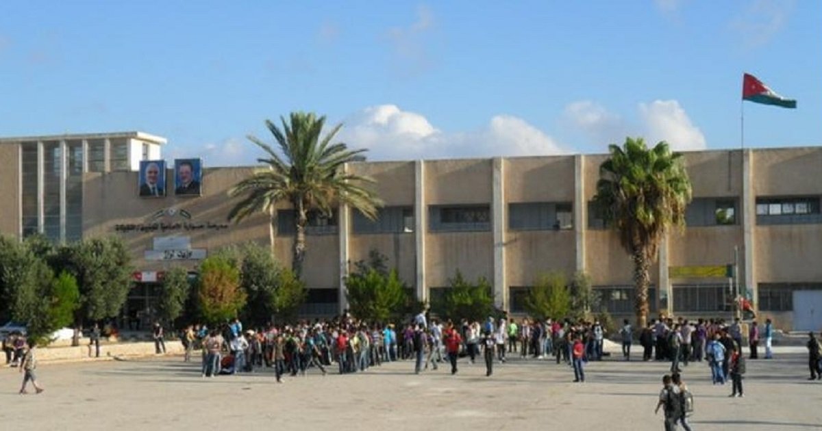     التعليم في الأغوار تحت الحصار : 41 حاجزًا واعتداءات تُهدد مستقبل الطلبة