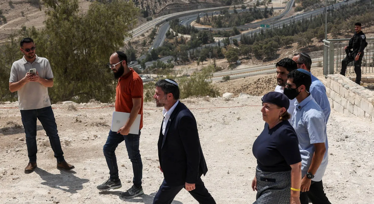 "أريج" : أدوات غير مباشرة للاستيطان في مناطق (أ) و(ب) لإعادة تشكيل الجغرافيا والسيطرة في الضفة  