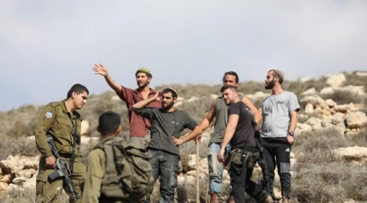 7 إصابات  خلال هجوم مستوطنين وجيش الاحتلال على بلدة دير بوان