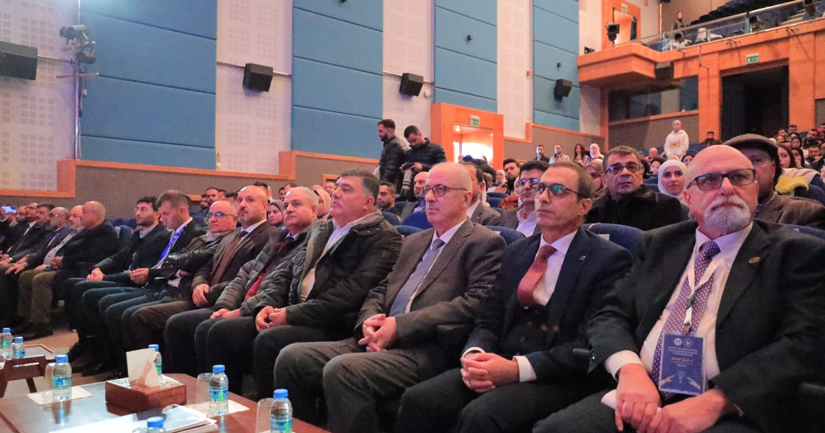 افتتاح مؤتمر النجاح العلمي حول زراعة الاسنان