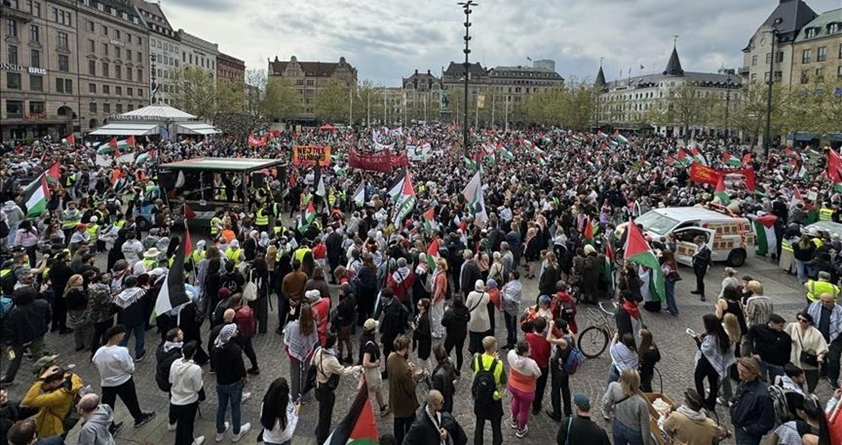 مئات المتظاهرين في ستوكهولم يطالبون بوقف "الإبادة في فلسطين" 