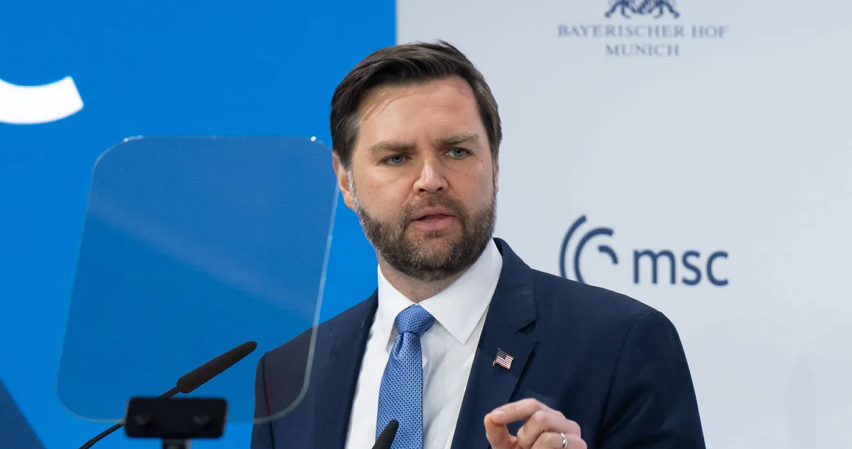 نائب ترمب : أعدنا برنامج ايران النووي إلى الوراء لسنوات طويلة جدا