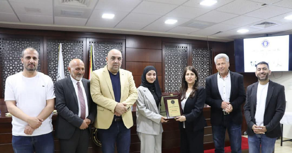 الكلية العصرية الجامعية تنظم معرض "عيون عصرية 2025" للصور والأفلام القصيرة