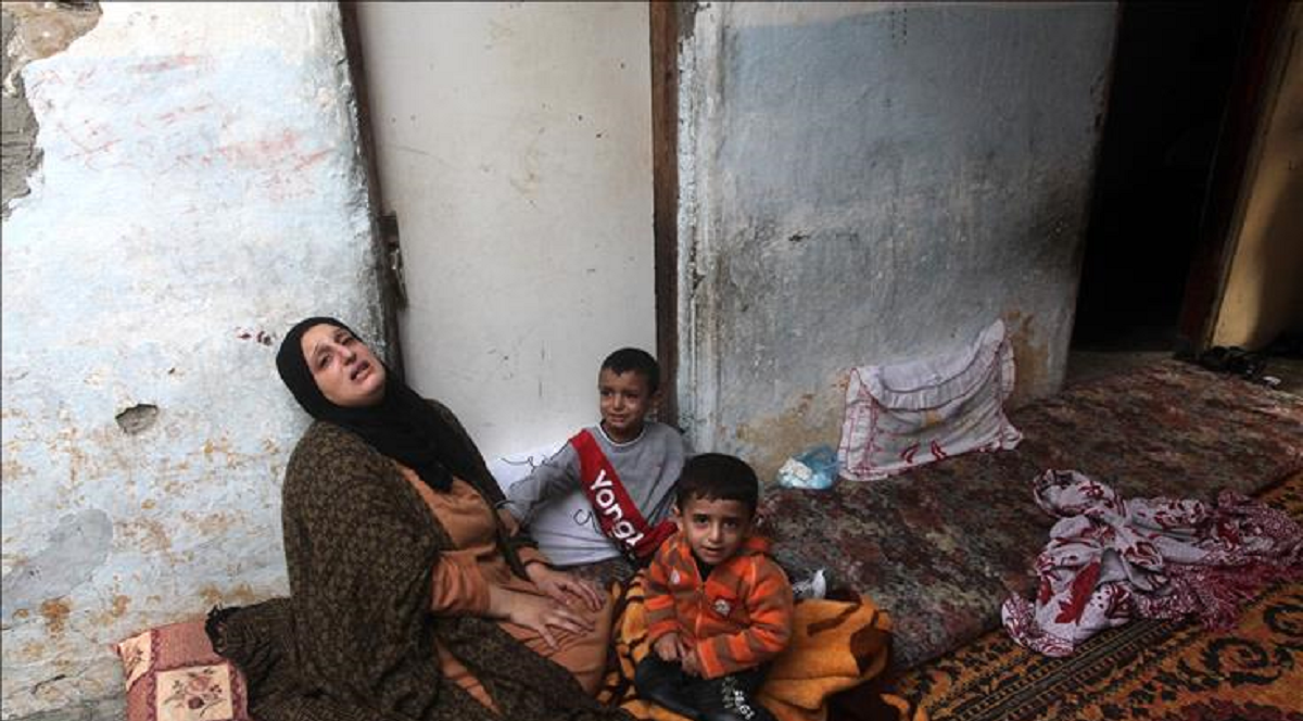 ورقة موقف لمركز "شمس" : المرأة الفلسطينية تحت النار ... إنتهاك مضاعف في زمن الاحتلال