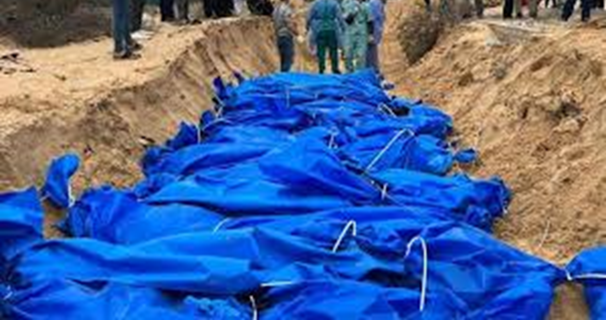 جدعون ليفي في هآرتس : يا للعار إسرائيل تبني غيتو وحولت غزة الى مقبرة جماعية 