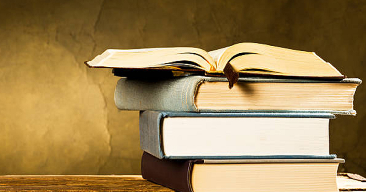 كامل العسلي .... مؤرخ القدس، يعرف هوية كل حجر من حجارتها العتيقة 