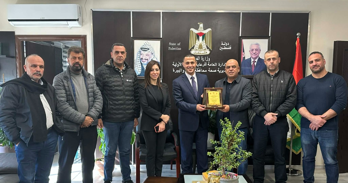 حركة "فتح" تزور وتبارك وتكرم مدير عام صحة محافظة رام الله والبيرة الجديد 