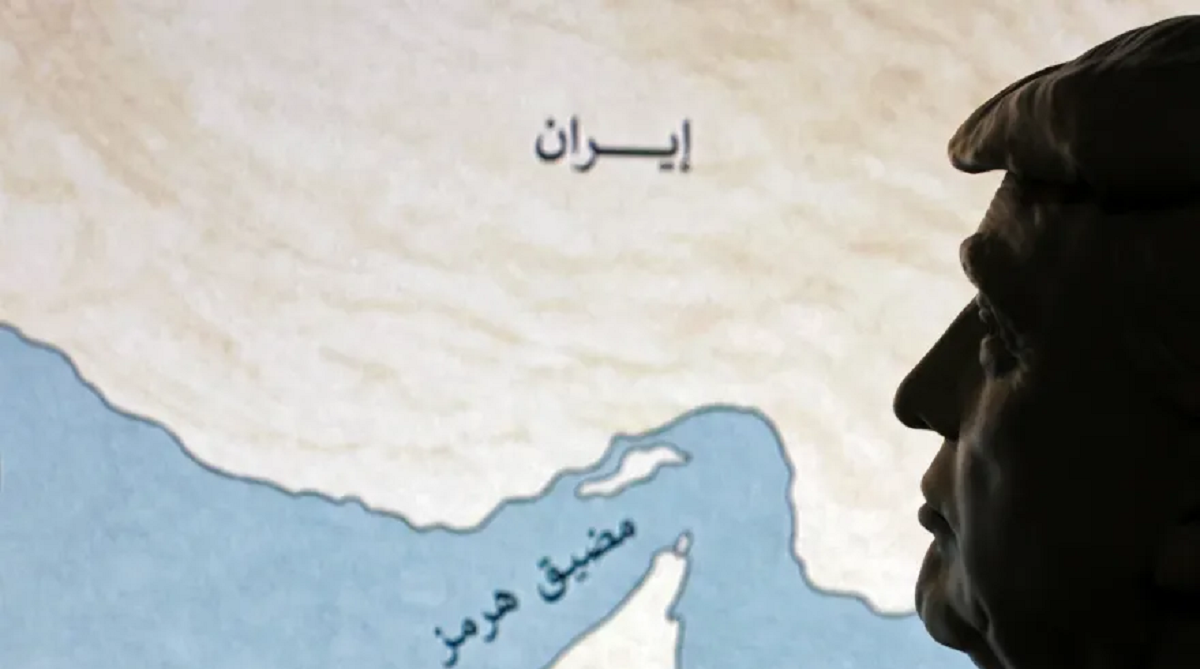 ترامب : نسيطر بشكل كامل على مضيق هرمز