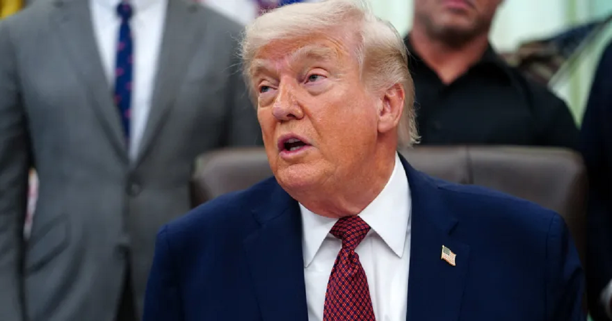 ترامب : إسرائيل لم تقنعني قط بشن حرب على إيران .. والاتحاد الأوروبي يوسع عقوباته على طهران 