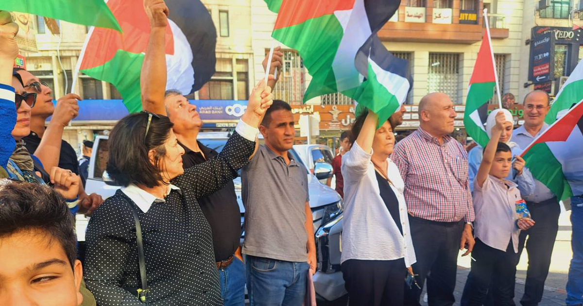 وقفة جماهيرية في نابلس تضامنا مع أسطول الصمود