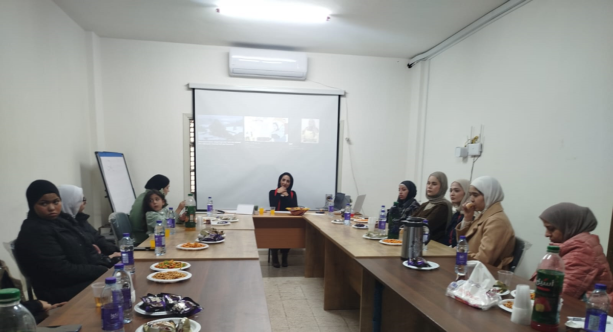 ورشة في نابلس حول التحديات النسوية 