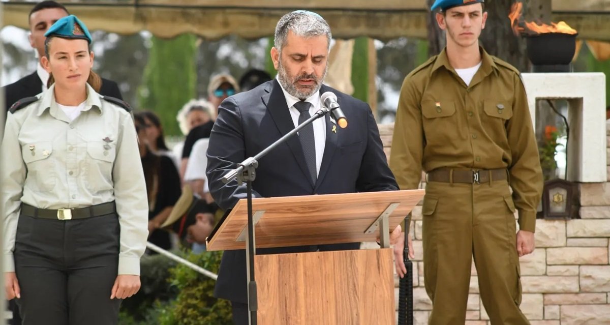 وزير إسرائيلي يتم تهريبه من أذربيجان في عملية سرِّية ومعقدة