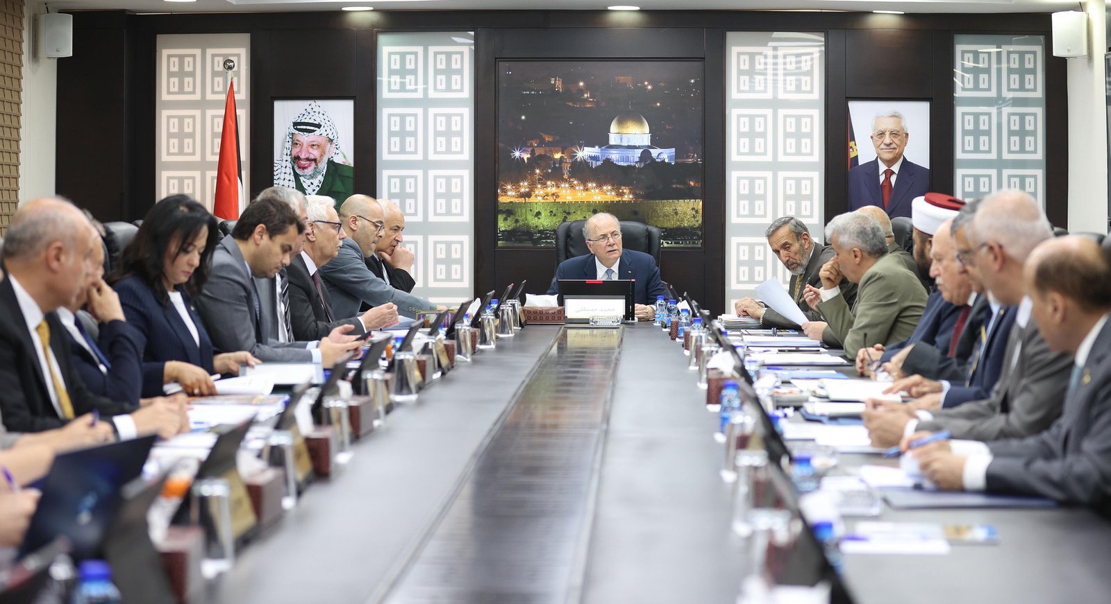 مجلس الوزراء يخصص 5 ملايين شيقل لتغطية الاحتياجات الطارئة لشعبنا 