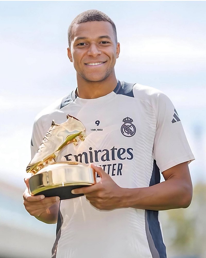  مبابي يقود ريال مدريد بالفوز  على سوسيداد بهدفين نظيفين