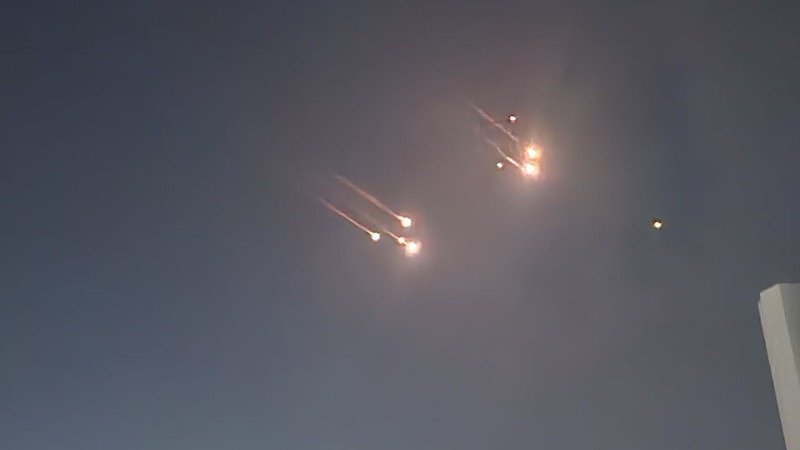 كم يكلف إسرائيل اعتراض كل دفعة من صواريخ إيران؟